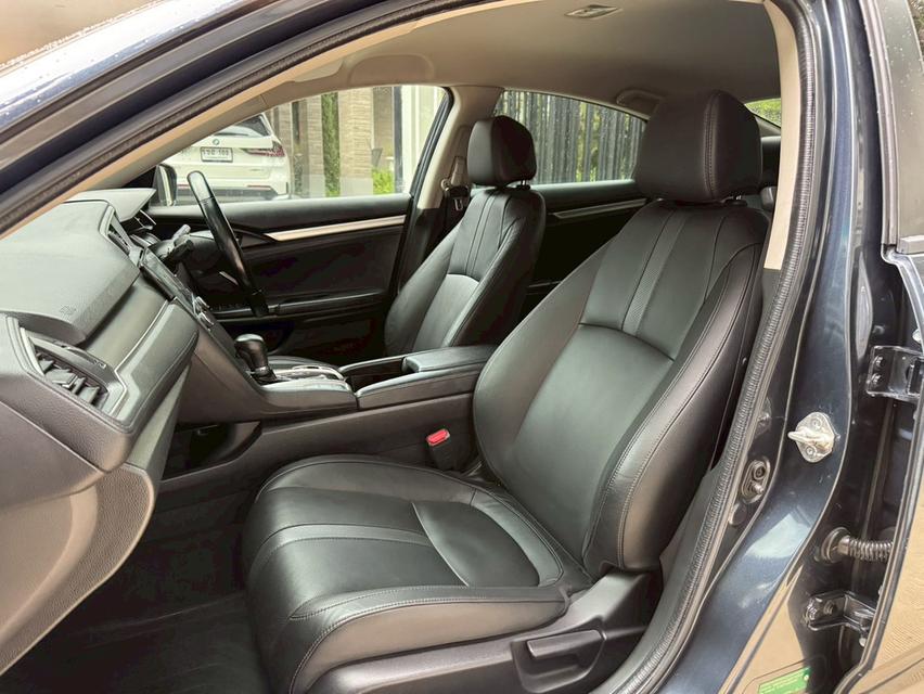รหัสรถ AVA5669 ❤️ HONDA CIVIC FC 1.8EL รุ่น Top ปี 2016 option เต็ม ประวัติเข้าศูนย์ครบ รูปที่ 10