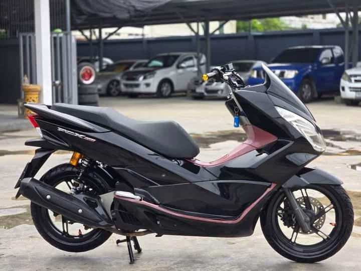 Honda pcx สีดำ 4