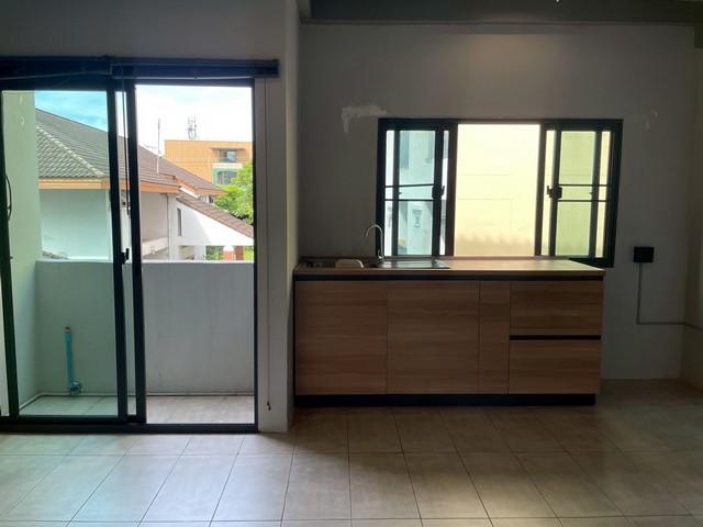 ขายทาวน์โฮม3ชั้น31.6 ตร.ม.ย่านลาดพร้าวบางกะปิรามคำแหงซอยลาดพร้าว124 17