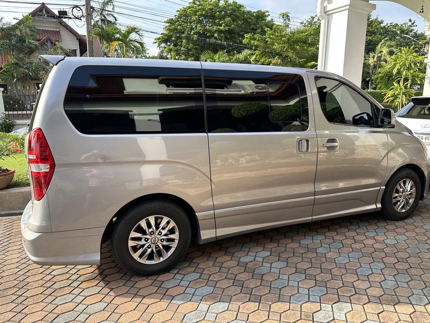 ขาย Hyundai H-1 2.5 Deluxe เจ้าของขายเองมือเดียว เช็คประวัติได้ 3