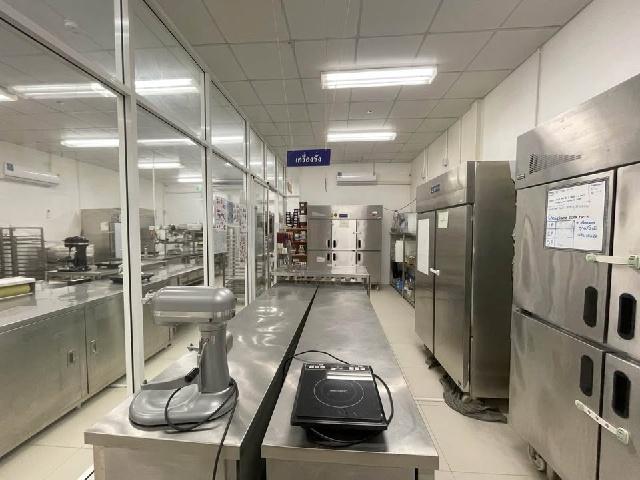 BTS ทองหล่อ 900ม. เซ้ง-เช่า Cloud Kitchen 2 ชั้น 400 ตร.ม. 100 ตร.วา. 5นอน 5น้ำ รร.นานาชาติ บางกอกเพรพ 0.5 กม.ทำเลดี ครั 4