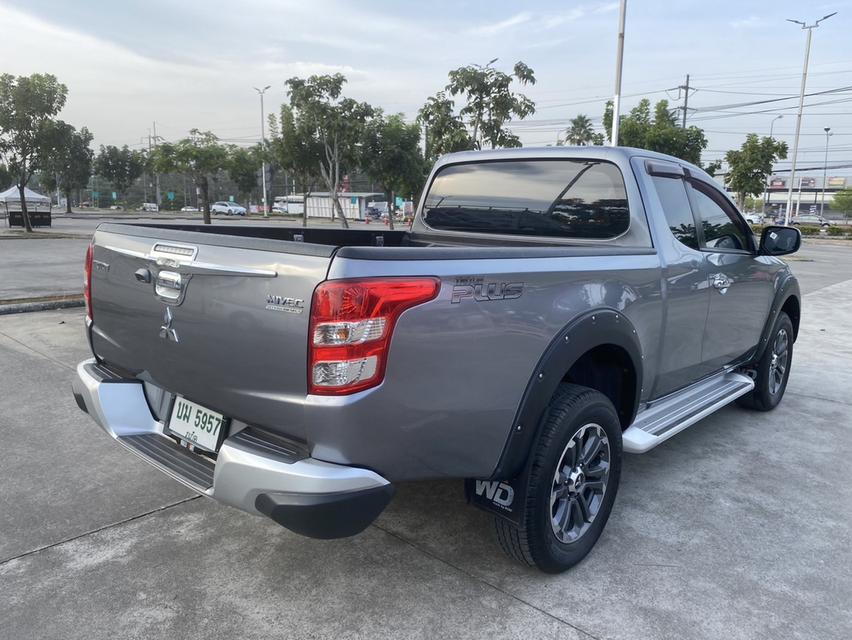 Mitsubishi triton สีเทา ปี 2017  5