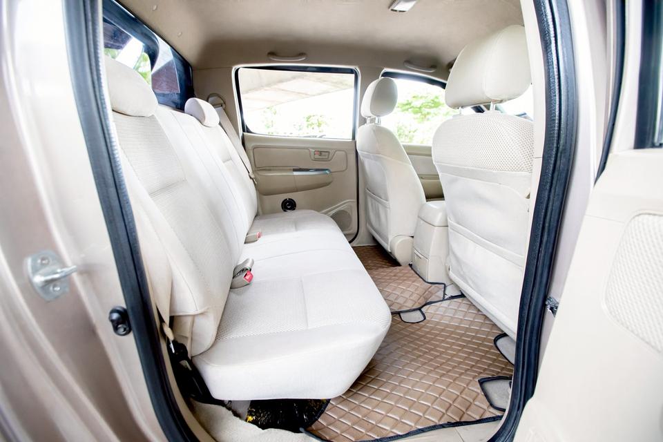 Toyota Vigo Double Cab 4 ประตู 2.5G ดีเซล เกียร์ Auto ปี2009 สีน้ำตาล  13