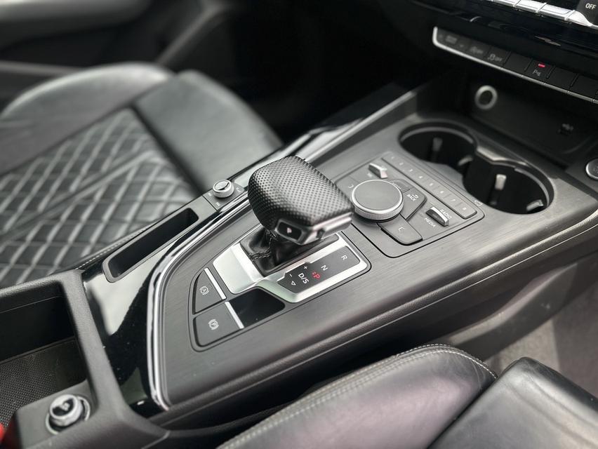 Audi A4 Avant 45 TFSI Quattro Line Black Edition ปี 2018