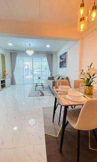 ขายด่วน บ้านทาวน์เฮาส์ 2 ชั้น รีโนเวทใหม่ พัทยา เนินพลับหวาน 3