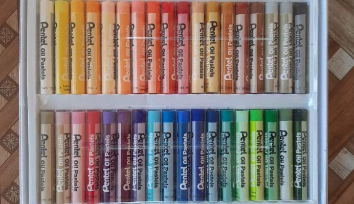 Pentel สีชอล์คผสมเทียน 3