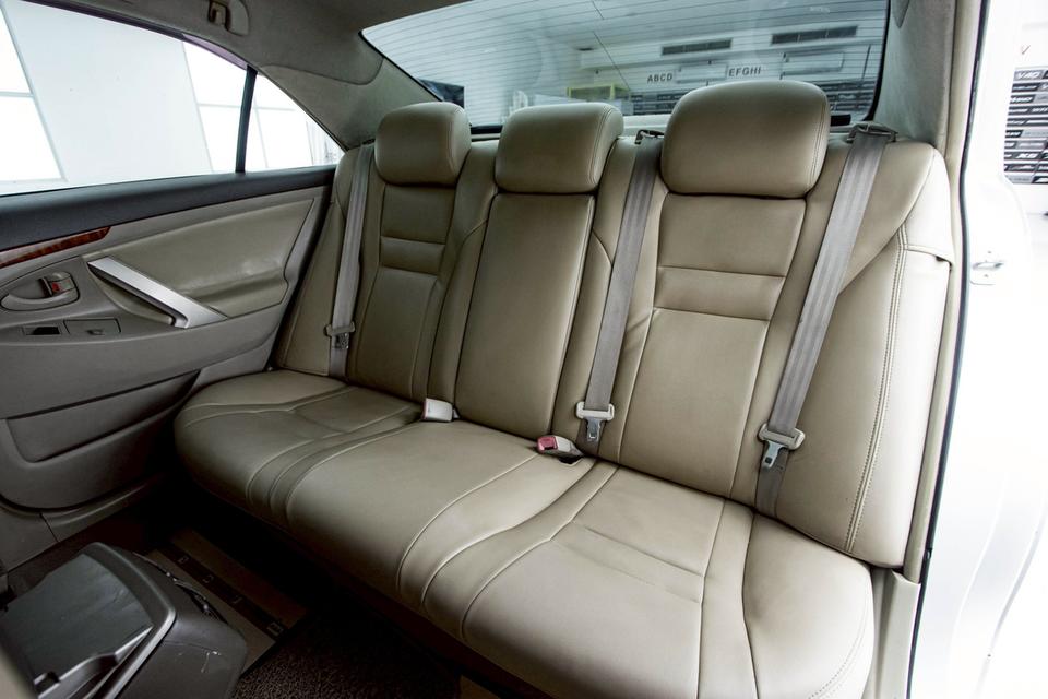 TOYOTA CAMRY 2.0 E 2008  10