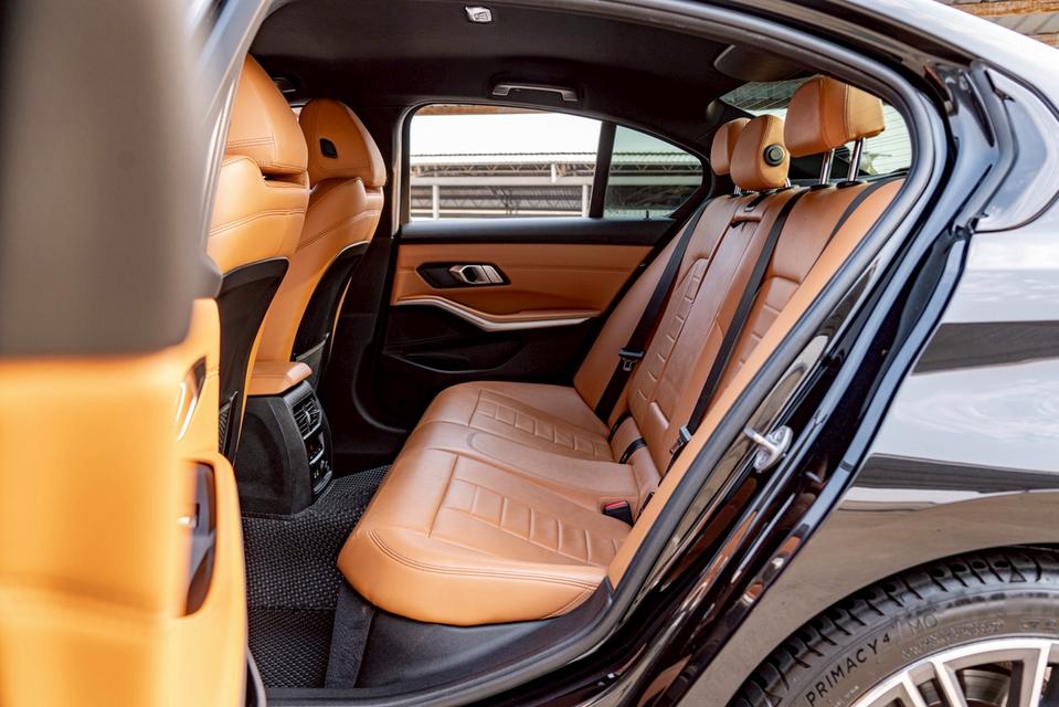 รหัสรถ NP3573 ✨ คัดพิเศษ BMW 320d M SPORT 2020 รูปที่ 9