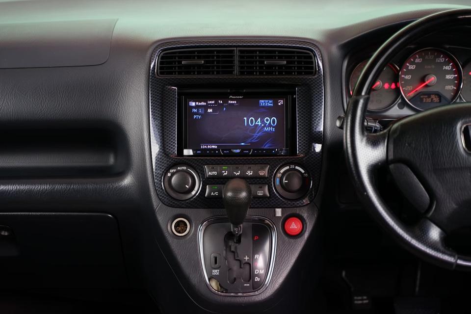 2003 HONDA STREAM 2.0S 12