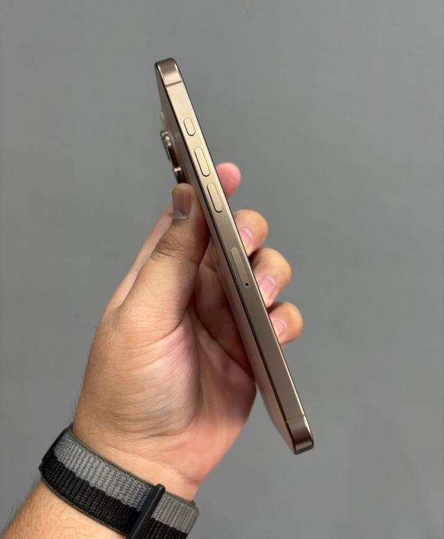 สำหรับขาย iPhone 16 Pro Max สี Natural Titanium 5