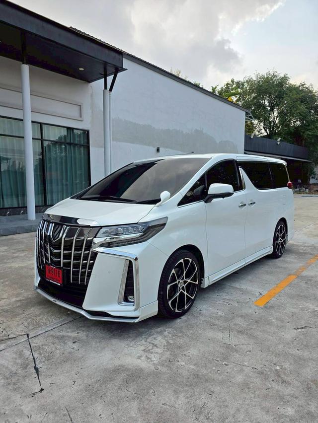 Toyota ALPHARD 2.5SC PACKAGE สีขาว ปี 2023 ไมล์ 20,000