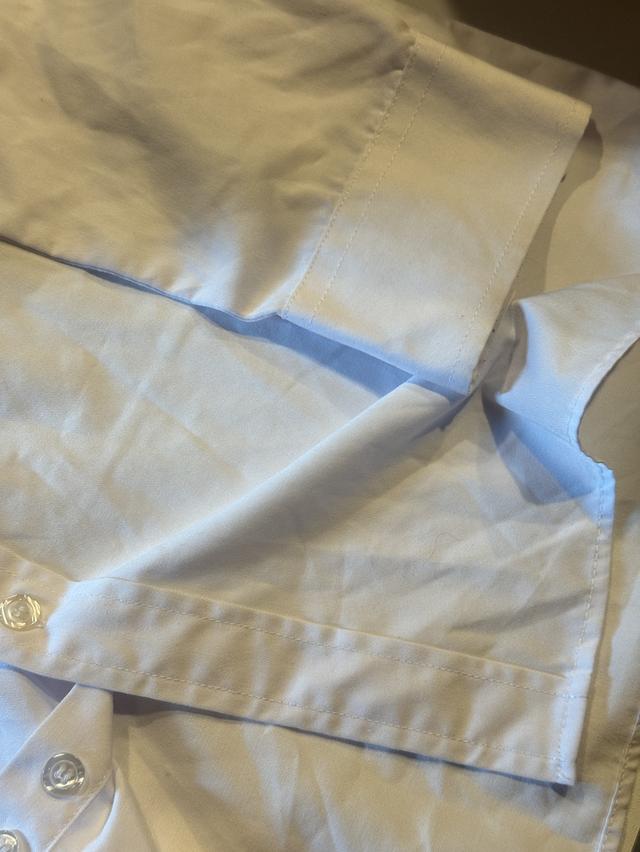 เสื้อเชิ้ตสีขาวแขนยาว ยี่ห้อ BP หล่อๆ 6