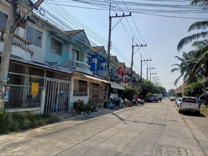 ขายบ้าน 2 ชั้น หมู่บ้านนพวงศ์ ถนนปทุมธานี-บางเลน 2