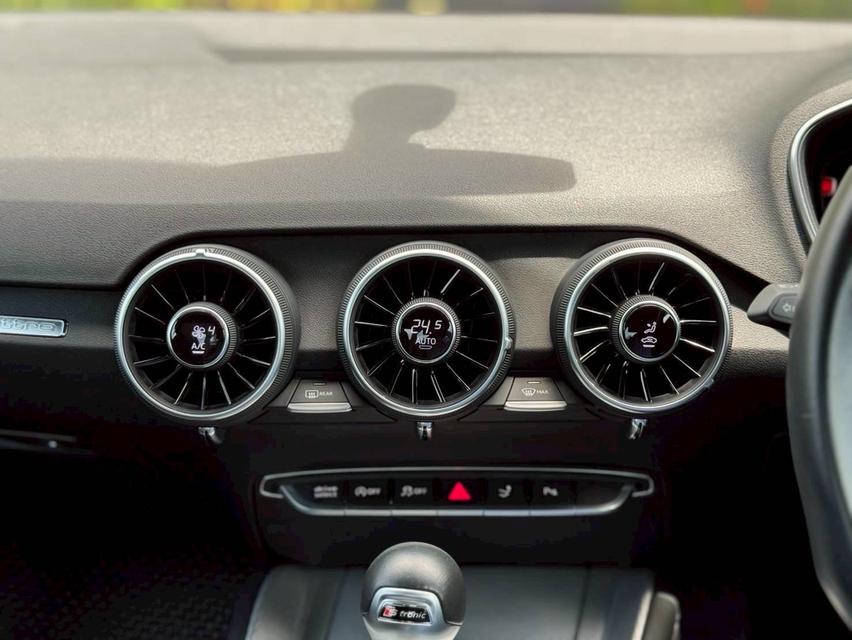 Audi TT 45 TFSI Final Icon Blackปี 2023 รูปที่ 12