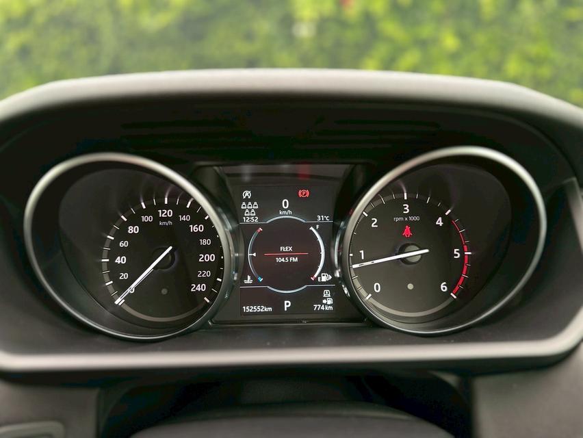 Land rover Discovery 3.0L AWD 10