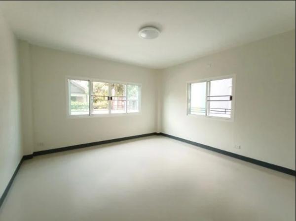 🏡✨ ขายบ้านเดี่ยว 2 ชั้น บ้านนอกโครงการ ทำเลย่านเศรษฐกิจ บ้านมือสองสภาพดี รีบจับจอง 3