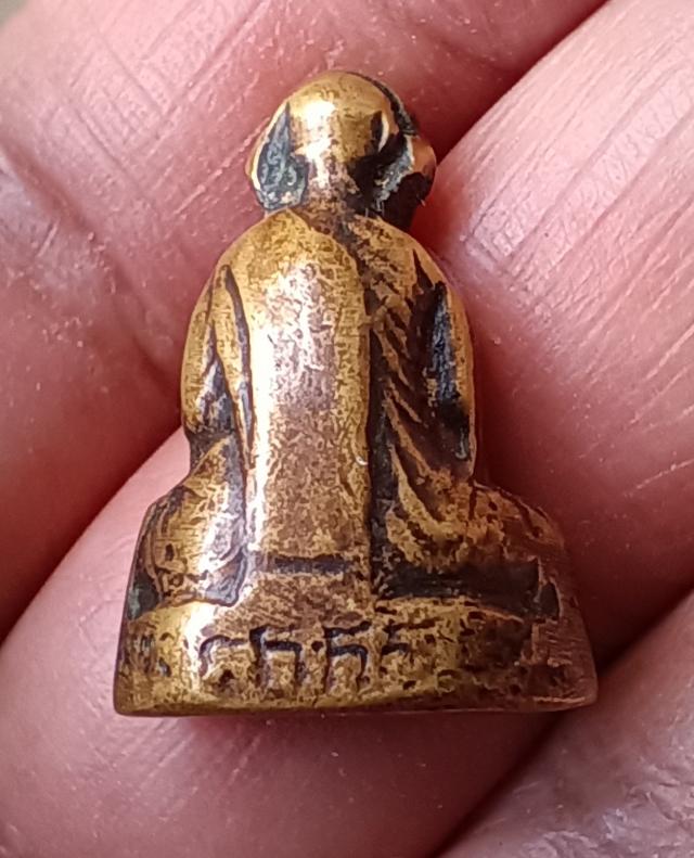 หล่อ​รูปเหมือน​ หลวงพ่อ​กวย 6