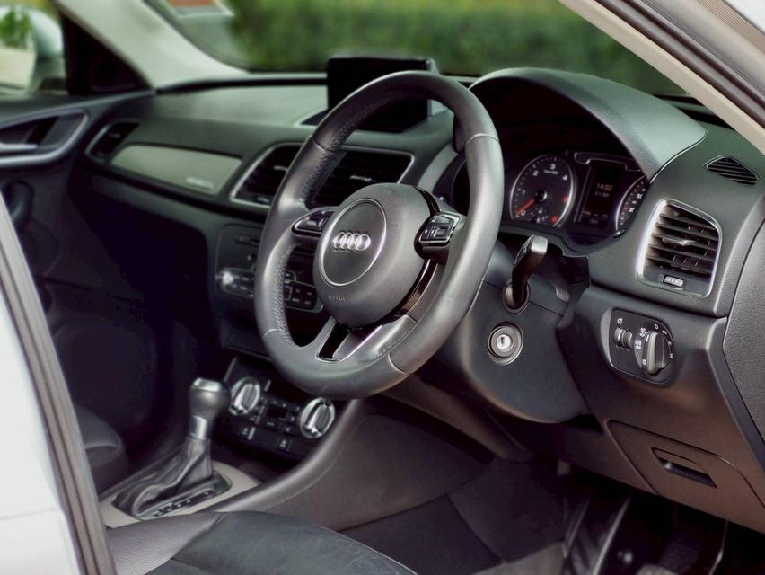 Audi Q3 2.0Tdi  ปี14  9