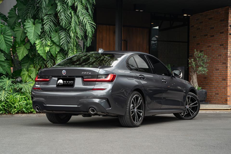 “BMW 330e M Sport Plug-in Hybrid” รุ่น G20 ปี 2022 2