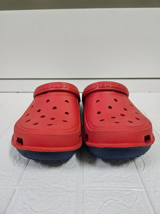 Crocs  3