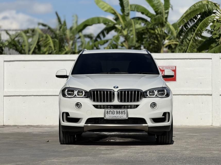 2018 BMW X5, sDrive25d โฉม F15 ปี13-19สีขาว เครื่องดีเซล รถบ้านแท้ ประวัติดี รูปย่อยที่ 3