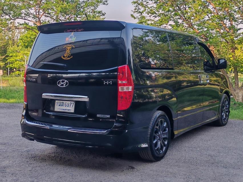 ขาย Hyundai H1 2.5Deluxe ปี17
