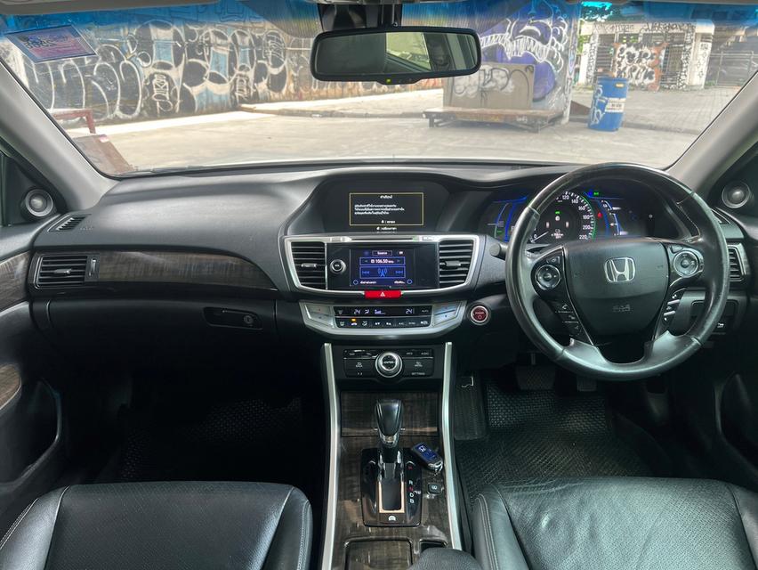 ขายรถ Honda Accord Hybrid 2.0 Tech Sunroof ปี 2015 สีขาว เกียร์ออโต้ 13