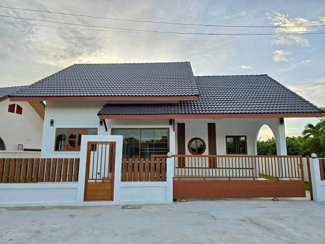 ขายบ้านเดี่ยวใหม่สไตล์มูจิ 62ตรว. 3นอน2น้ำ 1.89ลบ. ของแถม ต.ประตูป่า อ.เมือง ลำพูน 1