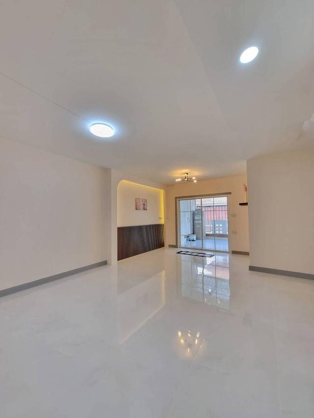 หมู่บ้านพฤกษา21 10