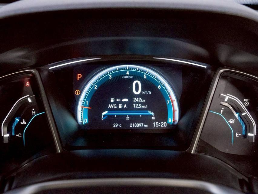 HONDA CIVIC 1.8EL ปีจด 2017 รับประกันหลังการขาย 3 ปี  11