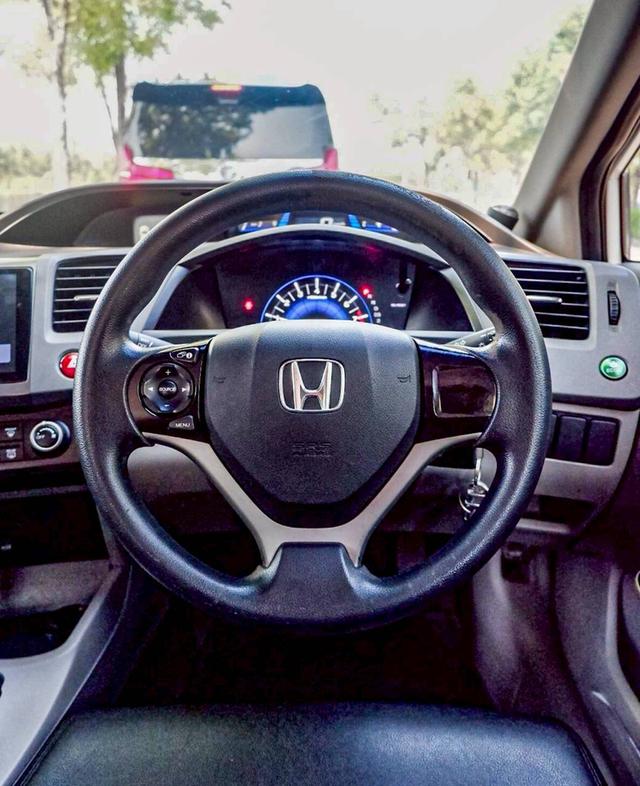 รหัสรถ QT6842 Honda Civic FB 1.8 S เกียร์ Auto สีขาว ปี2013 10