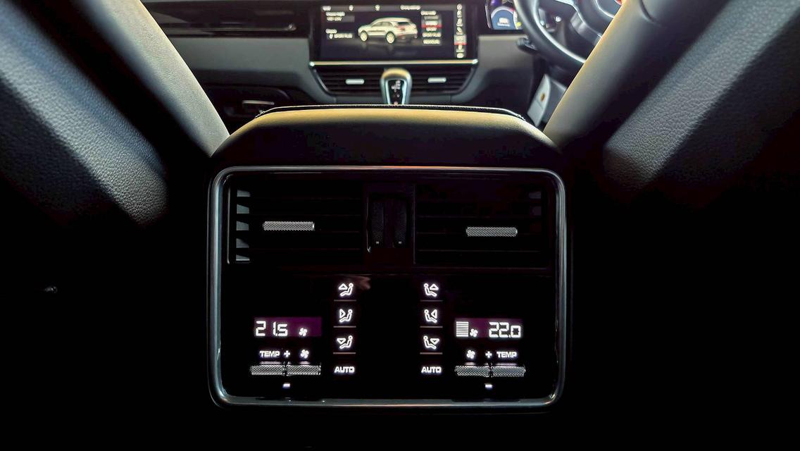 PORSCHE CAYENNE 3.0E Hybrid 2020 รถสวย ดูแลถึง ประวัติดีชัดเจน 17