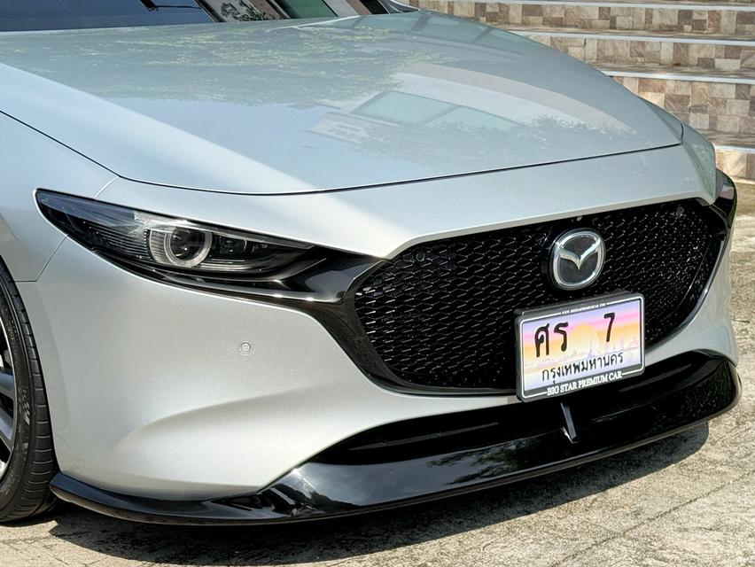 2020 MAZDA 3 2.0 SP SPORT รุ่น TOP รถสภาพสวยสมบูรณ์ พร้อมใช้งาน รถเข้าศูนย์ตามระยะ รถไม่เคยมีอุบัติเหตุครับ 8