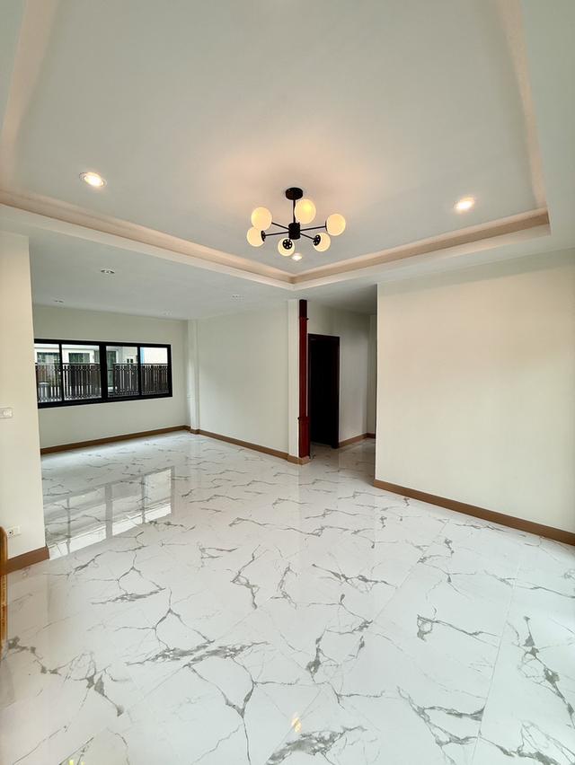 บ้านเดี่ยว 2 ชั้น หมู่บ้านธนทองสวีทเฮ้าส์ บ้านสวย รีโนเวทใหม่ทั้งหลัง สวย ใหม่ พร้อมเข้าอยู่ได้เลยทันที 17