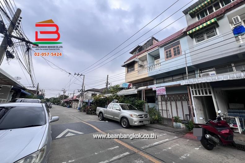 อาคารพาณิชย์ หมู่บ้าน ประชากรไทย เนื้อที่ 20 ตรว.ถนนลาดพร้าว แขวงวังทองหลาง เขตบางกะปิ กรุงเทพฯ 2