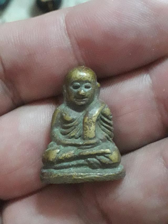 พระเครื่องรูปหล่อหลวงพ่อเงิน