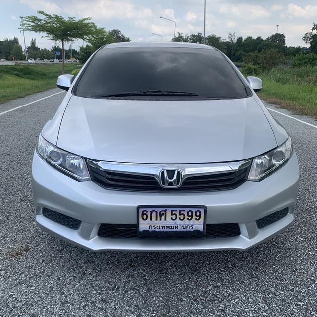 HONDA CIVIC FB 1.8i-VTEC AUTO 2013 สวยเดิม สะอาดทั้งคัน  2