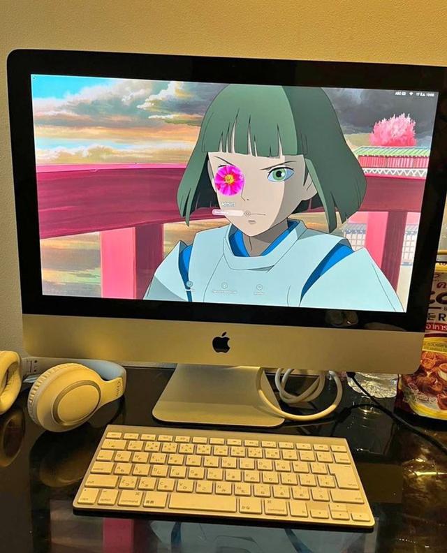 iMac Mid 2011 21.5 Inch4000  1