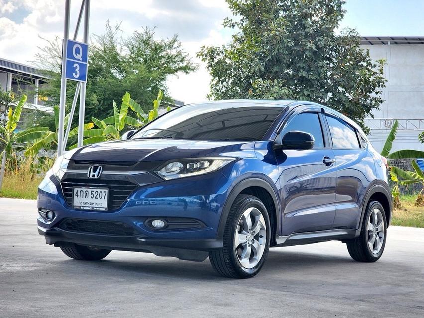 Honda Hrv 1.8E  A/T   4