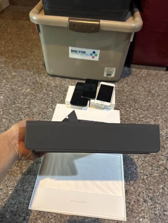 มาอีกแล้วที่ถามหากันขายSmart Key Board ใช้ได้ตั้งแต่iPadAir3,iPadPro10.5,iPadGen7 ของแท้ ยกกล่องสภาพสวยๆมากๆๆๆใช้งานดีทุกๆฟังชั่น ขายราคา 1990 บาท  เบ รูปที่ 6