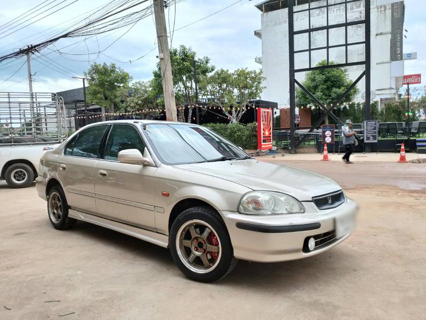 ขายรถเก๋ง Honda civic ตาโตปี 96  จ.พิษณุโลก 2