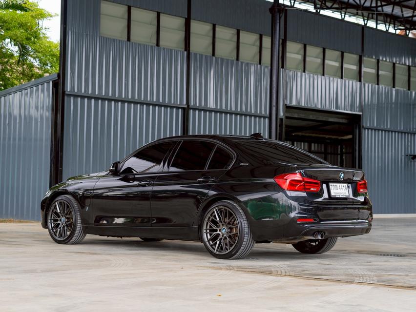 BMW 330e 2.0 M Sport F30 ปี 2018 6