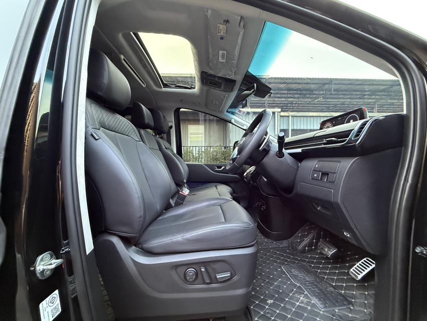 Hyundai Staria Premium Sunroof 2.2D 8AT รูปที่ 8
