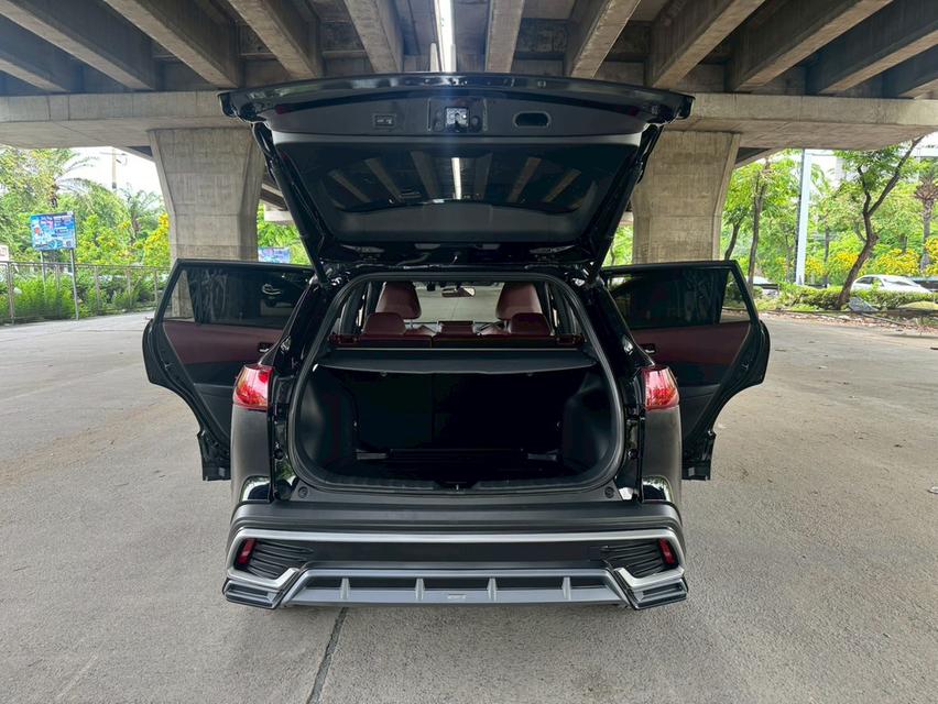ขายรถ Toyota Corolla Cross 1.8 Hybrid Premium ปี 2022 สีดำ เกียร์ออโต้ 18