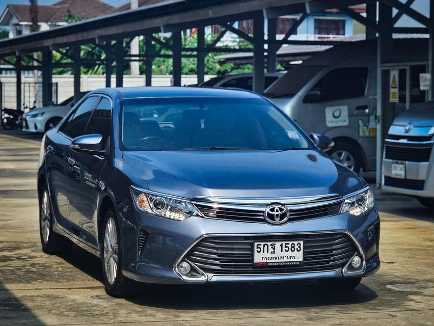 Toyota camry 2.5G navi 2