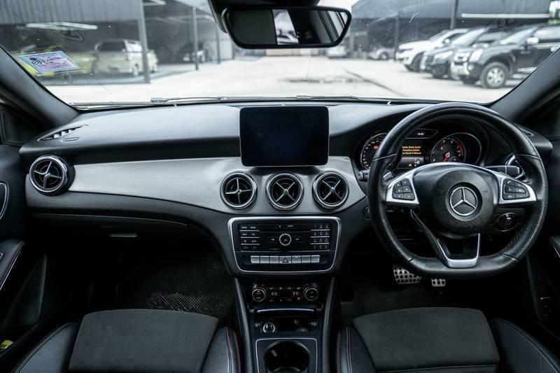 รหัสรถ 67GG8909 #Mercedes #Benz #GLA 250 AMG Night Edition ปี 2020* สีขาว รูปที่ 15