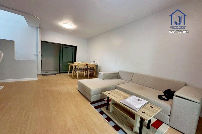 ทาวน์เฮาส์ 7