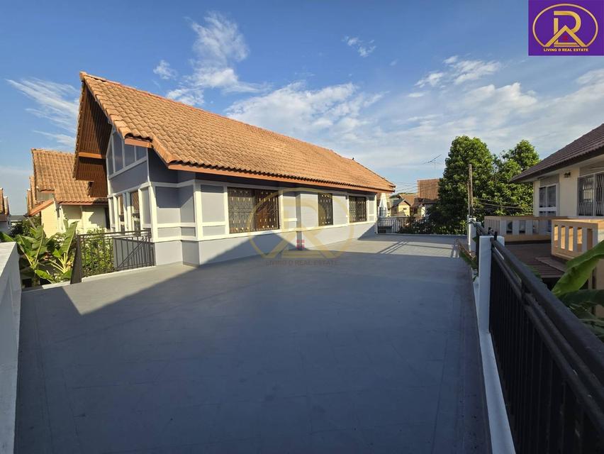 ขายถูกที่สุดในโครงการคันทรี่ ปาร์ค 1 รีโนเวทใหม่ทั้งหลัง พื้นที่ใช้สอยเยอะ พร้อมอยู่ ฟรีโอน ต.ห้วยกะปิ อ.เมืองชลบุรี จ.ช 7