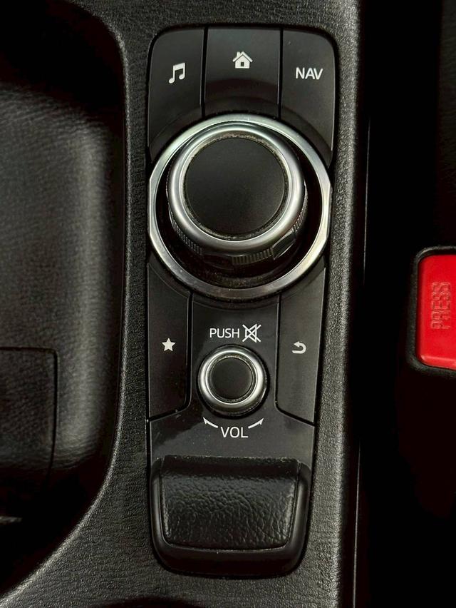 Mazda 2.1.3 High connect Sedan 4 ประตู ปี2019 14