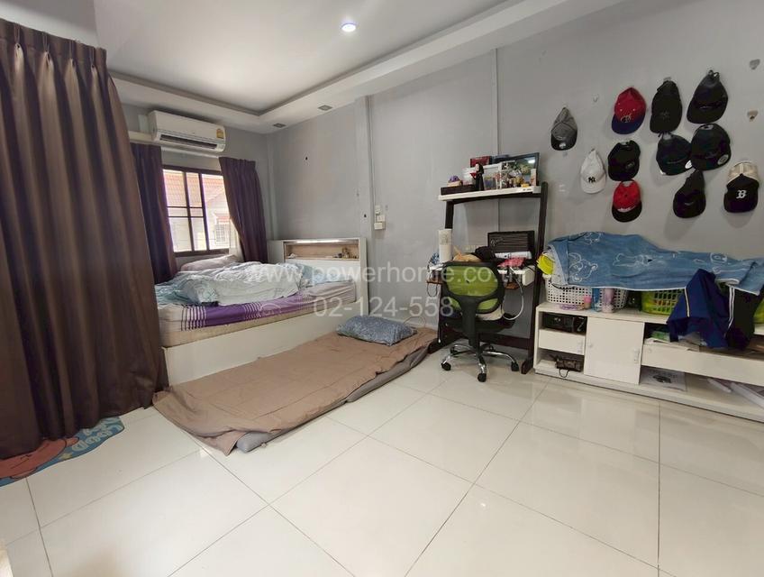หมู่บ้านพกบัณฑิตแลนด์ แอนด์ เฮ้าส์ ถนนลำลูกกา ต.คูคต อ.ลำลูกกา จ.ปทุมธานี 11